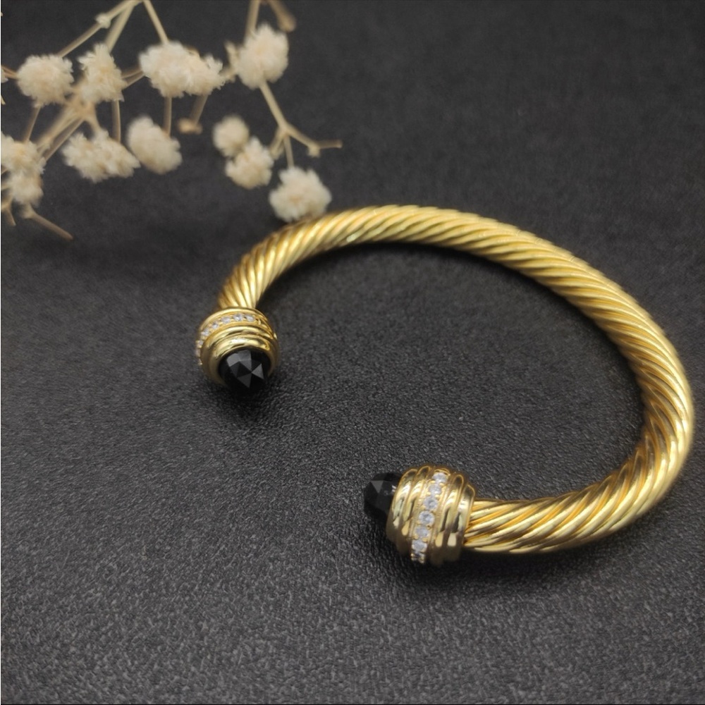 David Yurman Gold-Tone Twisted Cuff Bracelet with Black Stone End Caps 7mm - Picture 5 of 6
